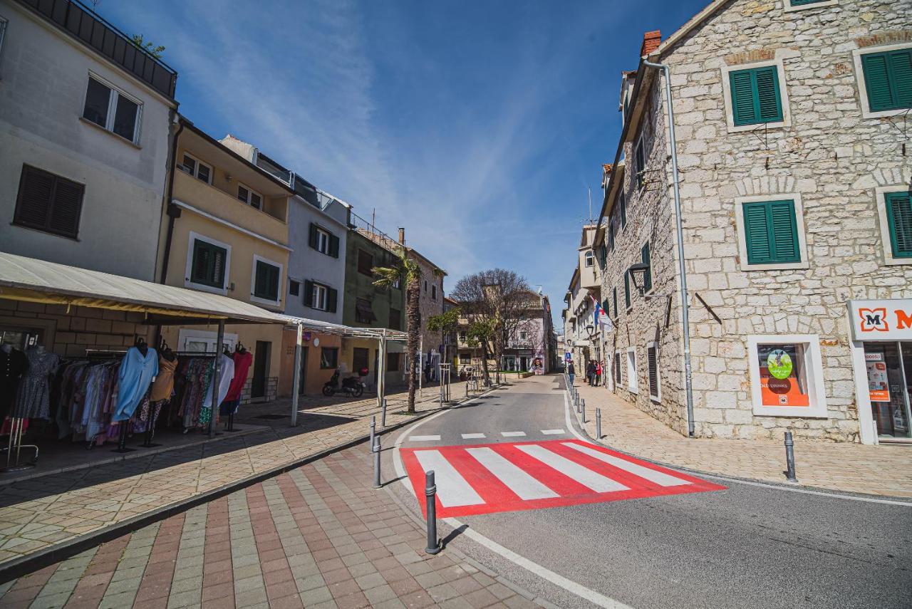Downtown Luxury Apartments With Hot Tub Vodice Exterior foto