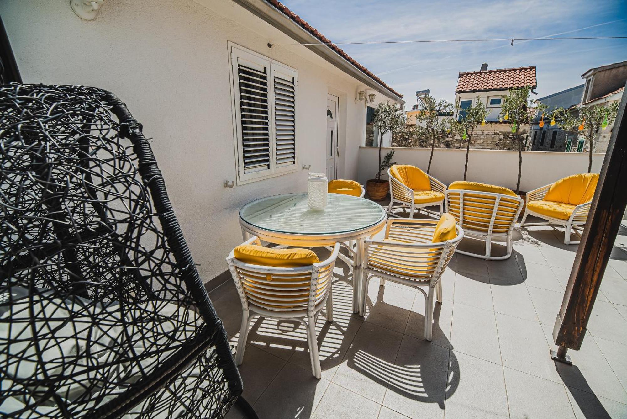 Downtown Luxury Apartments With Hot Tub Vodice Habitación foto