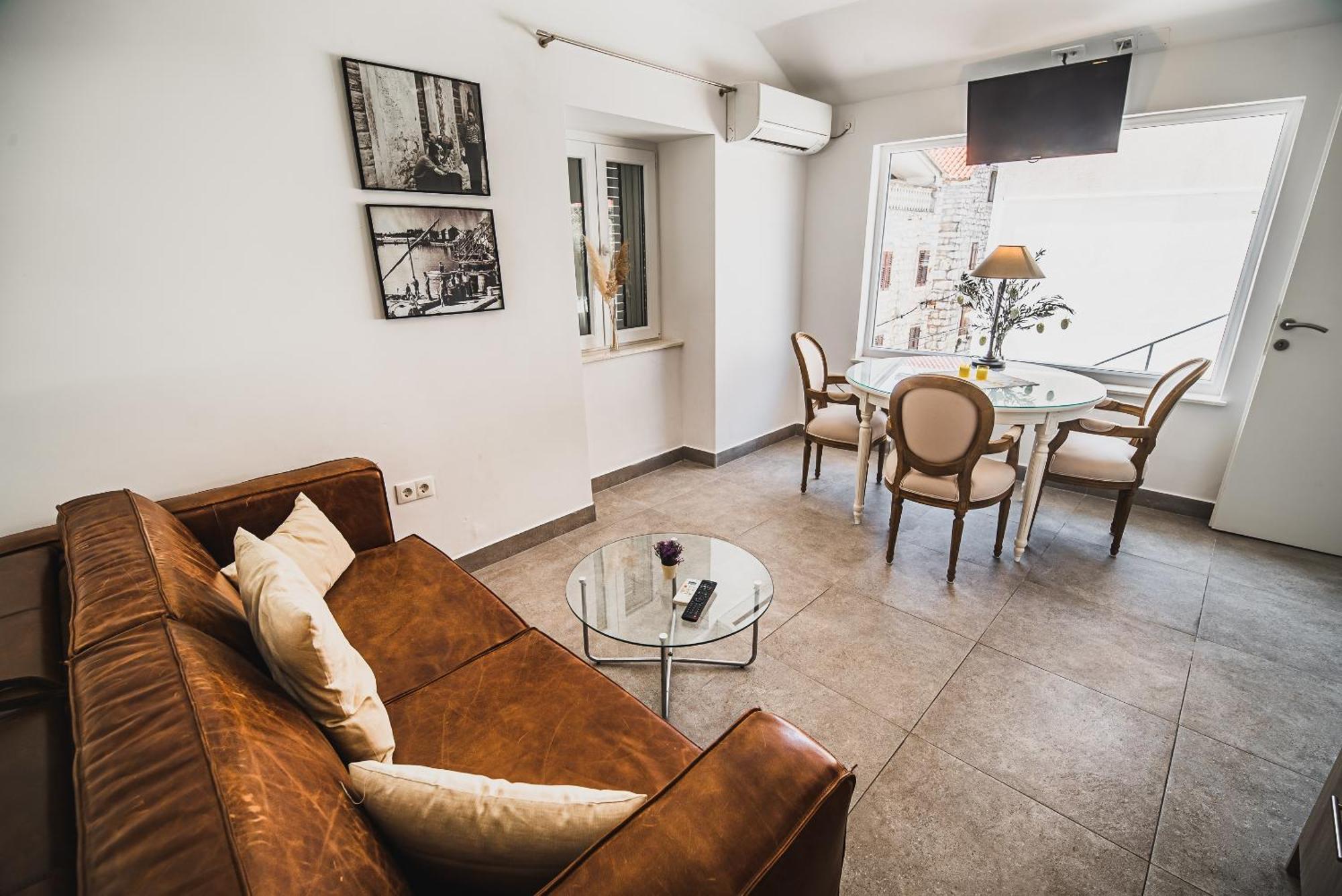 Downtown Luxury Apartments With Hot Tub Vodice Habitación foto