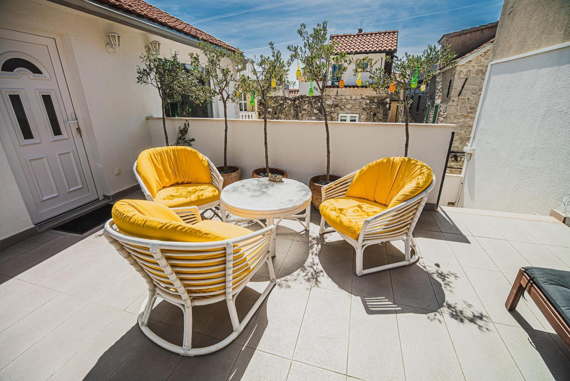 Downtown Luxury Apartments With Hot Tub Vodice Habitación foto